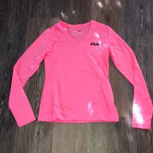 🎉❤️ CLEARANCE❤️🎉 FILA Top